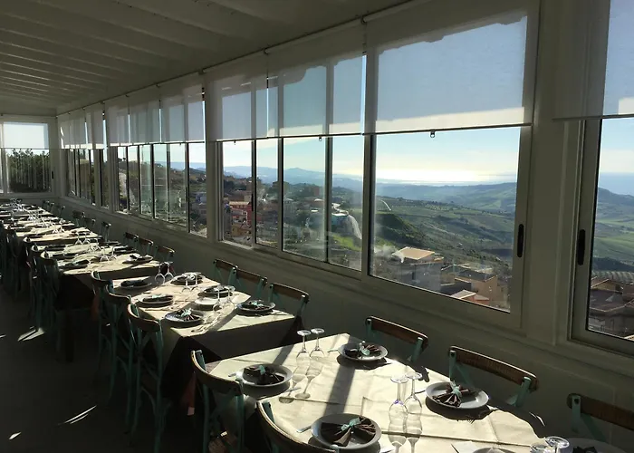 Monte 4* Αγκριτζέντο