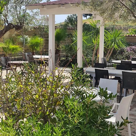 Monte Bed & Breakfast 4*